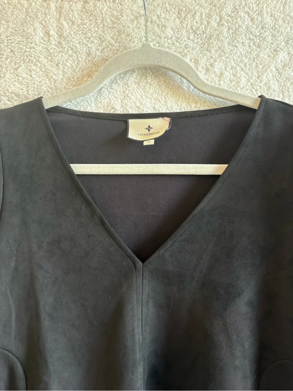 Tuckernuck size small